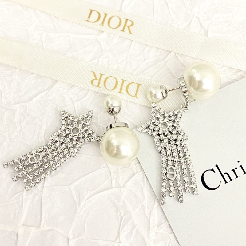 chr1st1an D10r earrings